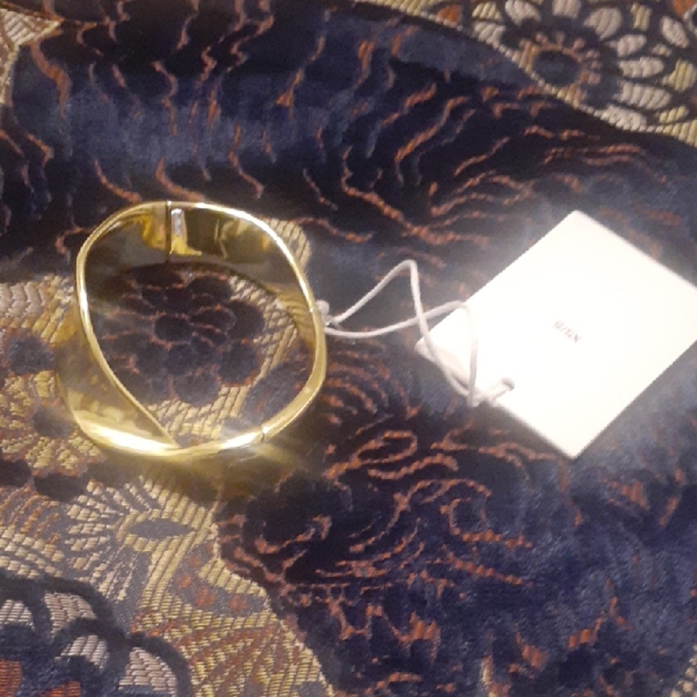 Cos recycle Gold Bracelet